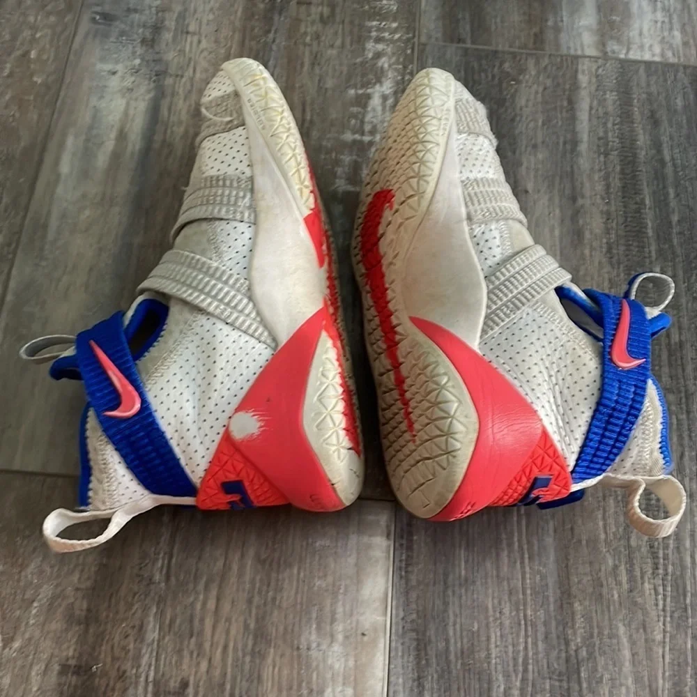Nike throughout preowned wear